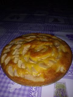 Una foto de Bizcocho-tarta de manzanas