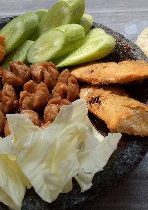 Foto resep Bakso Goreng Penyet dkk