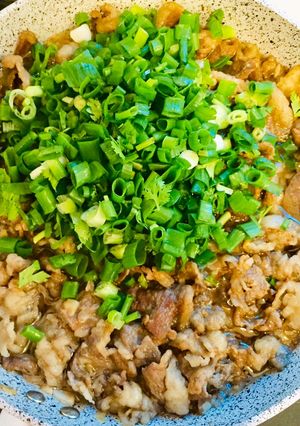Hình của món Thịt bò hầm kiểu Nhật.