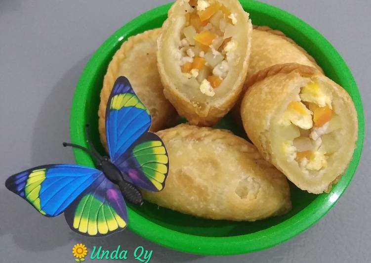 Chicken Eggy Puff