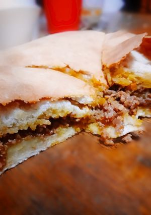 Una foto de Pan con relleno de carne