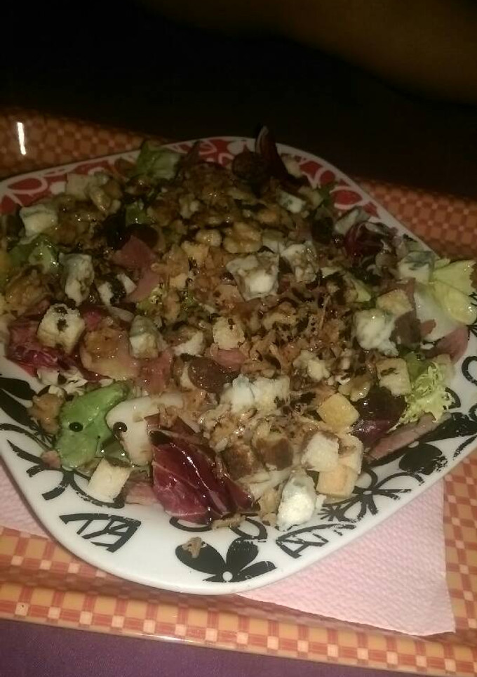 Una foto de Ensalada franch blue