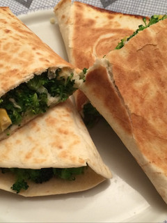 Una foto de Quesadillas de brócoli