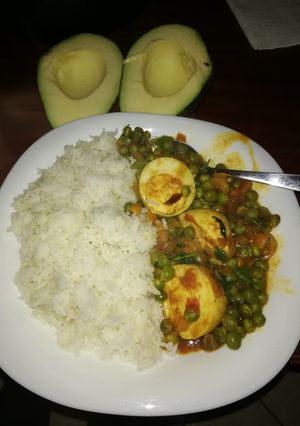 A picture of Egg curry.