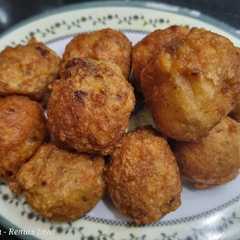 A picture of Bakwan goreng babi udang.