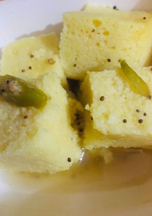 A picture of Gujarati Dhokla.