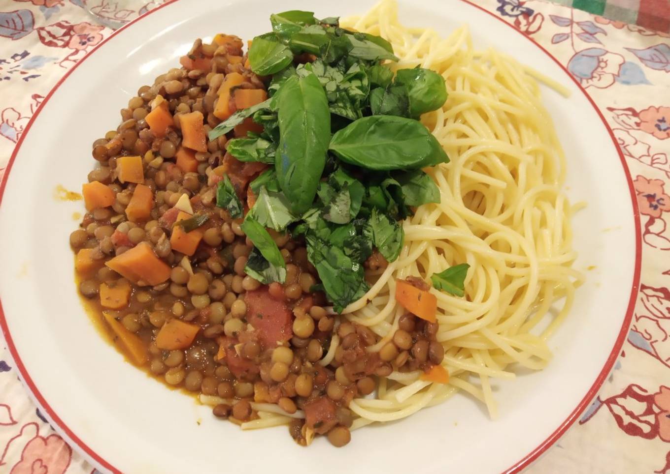 Ragú de lentejas y fideos vegano 🌿🍛