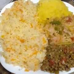 A picture of Rice and mashed potatoes.