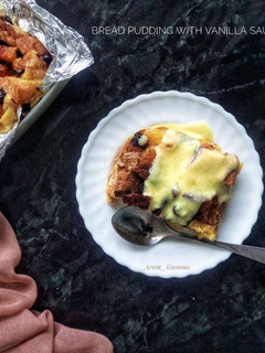 Foto resep Puding Roti dengan Saus Vanilla
