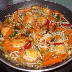 A picture of Oseng Tauge Udang.