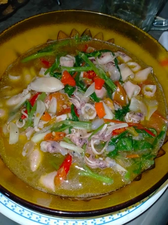 Cara Mudah Membikin Resep Tumis kangkung cumi asin saus tiram yang Enak Banget Anti Ribet, Uenak Banget