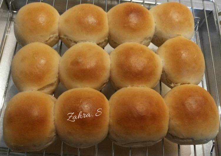 Steps to Make Perfect Dinner Rolls