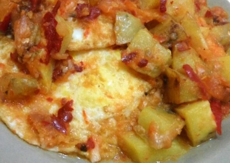 Resep Balado Kentang Telur yang Bikin Ngiler