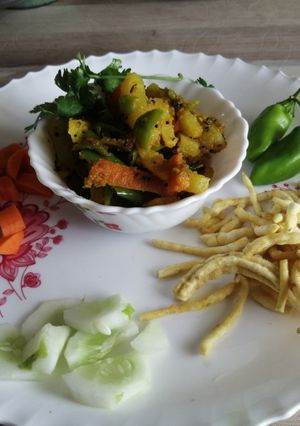 બેસન કલરફૂલ સંભારો (Besan Colourful Sambharo recipe in gujarati) રેસીપી મુખ્ય ફોટો