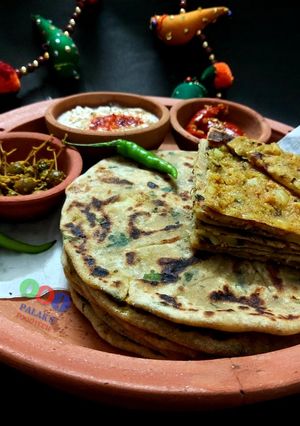 પંજાબી આલૂ પરાઠા (Punjabi Aloo Paratha Recipe In Gujarati) રેસીપી મુખ્ય ફોટો