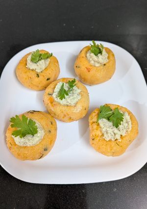 A picture of Schezwan Upma bites.