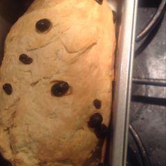 A picture of Raisin bread.