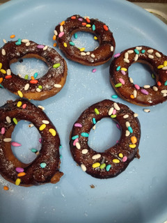 டோனட் (Donut recipe in tamil) செய்முறை முக்கிய புகைப்படம்
