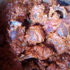 A picture of Kpomo pepper stew.