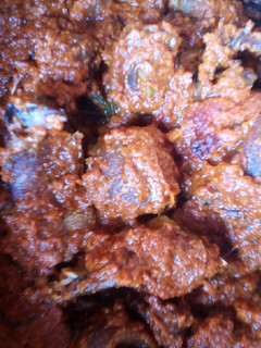 A picture of Kpomo pepper stew.