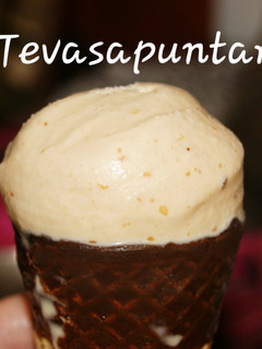 Una foto de Helado de turrón 🍦🍦