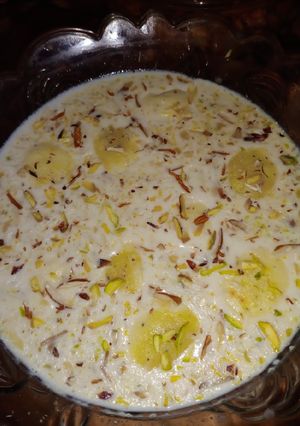 A picture of Laziza Ras Malai.