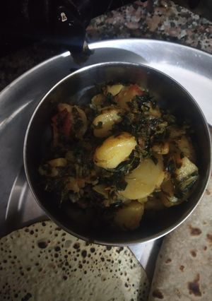 A picture of Aloo methi.