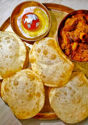 গোলবাড়ির কষা মাংস (Golbari kosha mangsho recipe in bengali) রেসিপির প্রধান ছবি