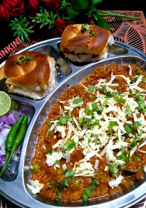 চিজি পাও ভাজি(cheesy pav bhaji recipe in bengali) রেসিপির প্রধান ছবি