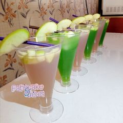 A picture of Apple & 0range Punch.