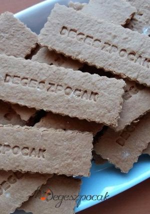 Mézes keksz, sütipecséttel recept fotója