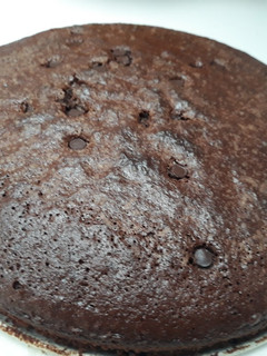 Una foto de Bizcocho de chocolate con pepitas de chocolate