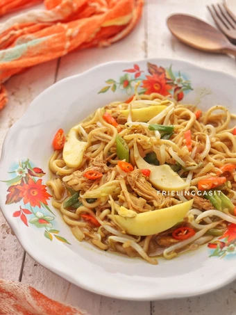 Langkah Gampang Membikin Resep Mie Tektek, memanfaatkan Soto ayam sisa yang Bikin Ngiler Anti Ribet, Bisa Manjain Lidah