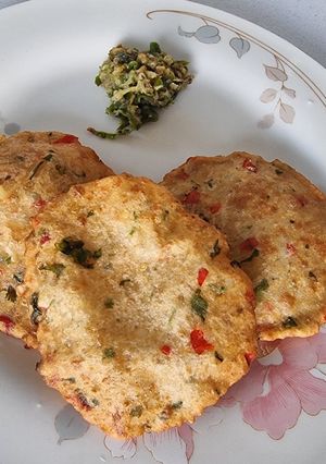 A picture of Potato masala puri.