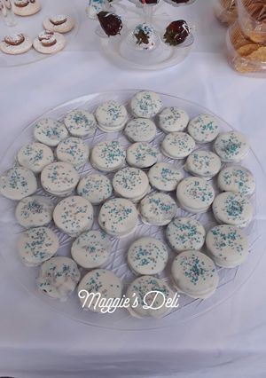 Una foto de Oreos bañados de chocolate