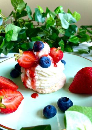 Una foto de Mini Pavlovas 🍓!!