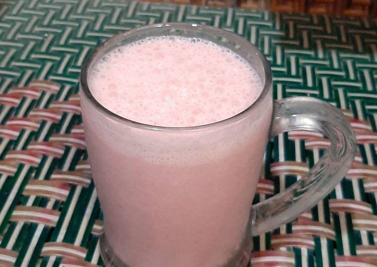 Bagaimana Membuat Smoothies Pisang Strawberry Lemon, Enak Banget