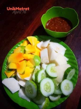 Langkah Mudah untuk Menyiapkan Resep Rujak Petis yang Menggugah Selera Anti Ribet, Menggugah Selera