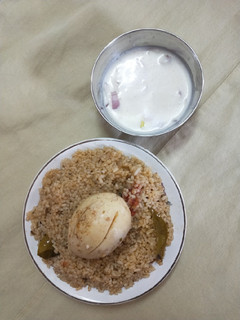 முட்டை பிரியாணி (Muttai biryani recipe in tamil) செய்முறை முக்கிய புகைப்படம்