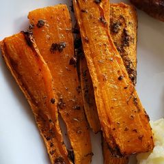 A picture of The best roast carrots.