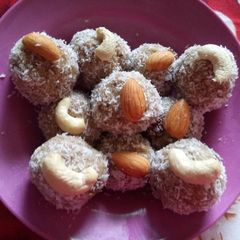 A picture of Brown bread Cocoa laddu.