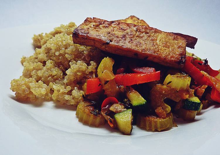 Recipe of Speedy Tofu steak with fried vegetables and quinoa