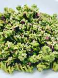 Pasta con pesto di cavolo nero e basilico