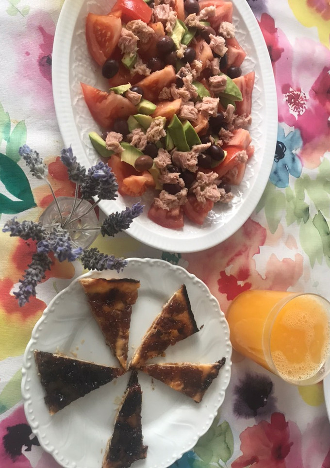 Una foto de Ensalada para acompañar el bocadillo del almuerzo