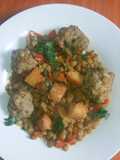 Lentejas con albóndigas y pan frito de Gloria