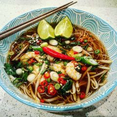 A picture of Vietnamese Prawn Pho.