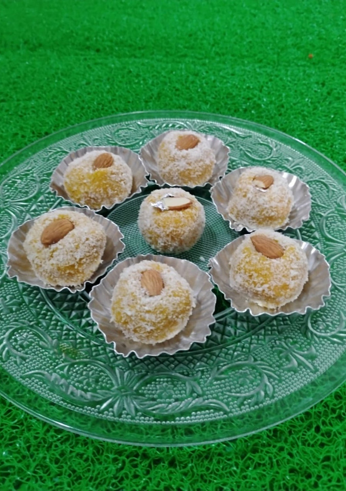 A picture of Kesar Mango Coconut Ladoo.