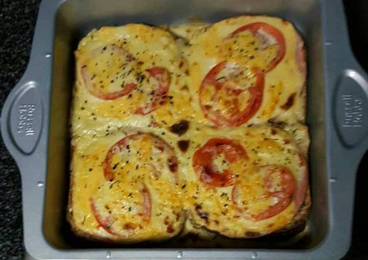 Cheese and tomato baked toast