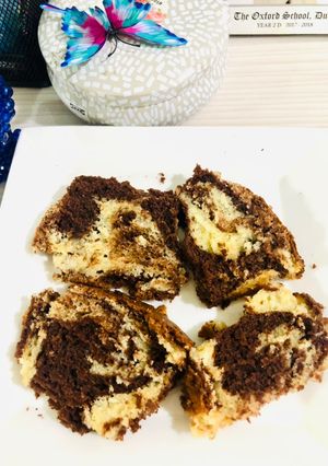A picture of Eggless Marble cake.