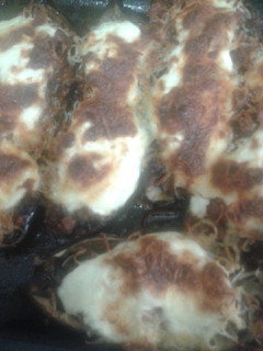 Una foto de Berenjenas rellenas con yogur griego y soja texturizada